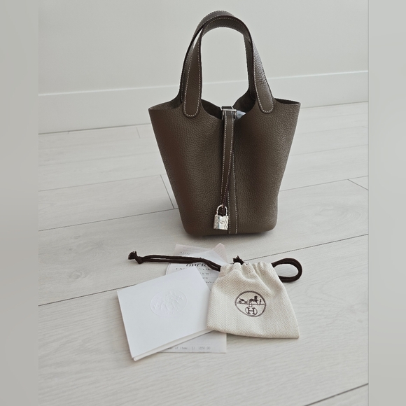 [SOLD] Picotin lock 18 etoupe palladium hardware - Picture 9 of 12